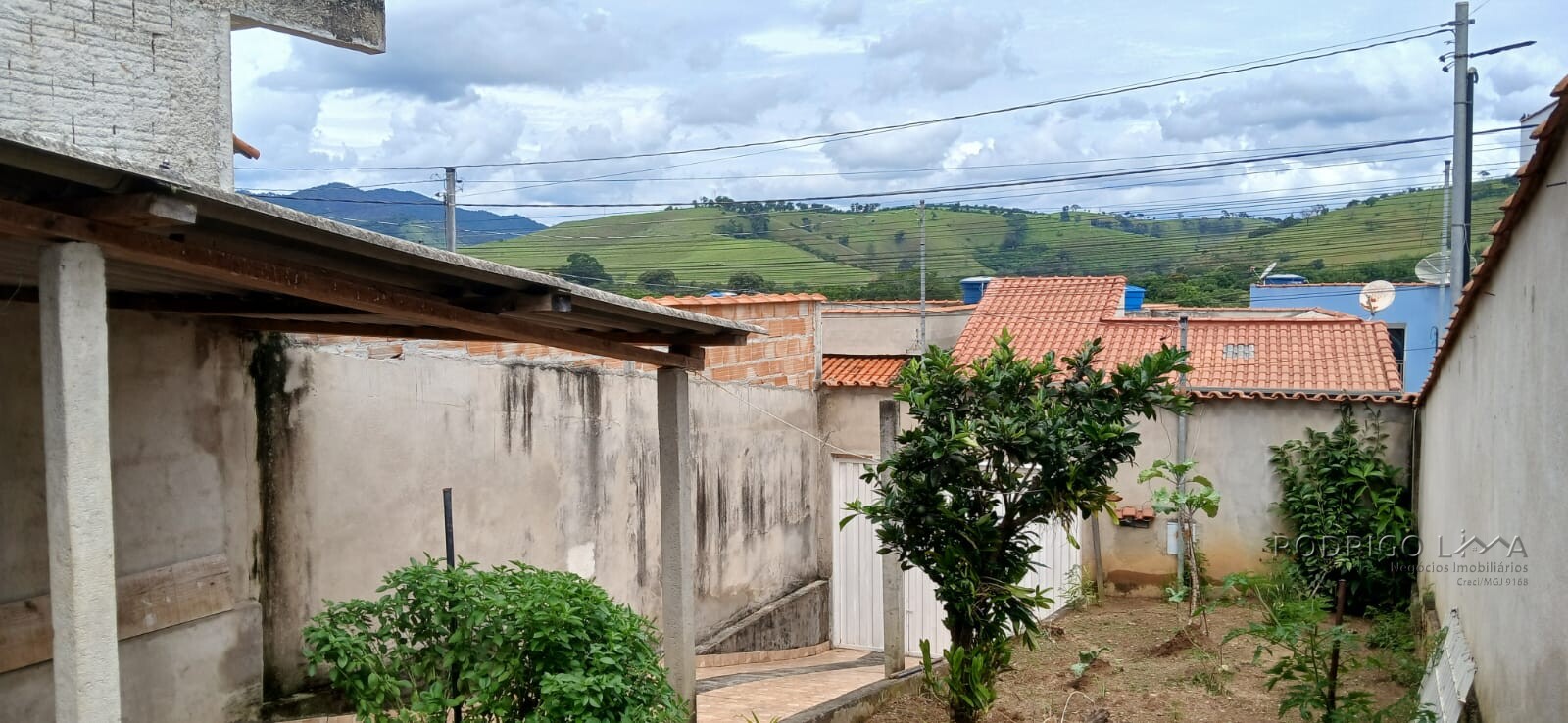 Casa para venda em São Lourenço - MG.