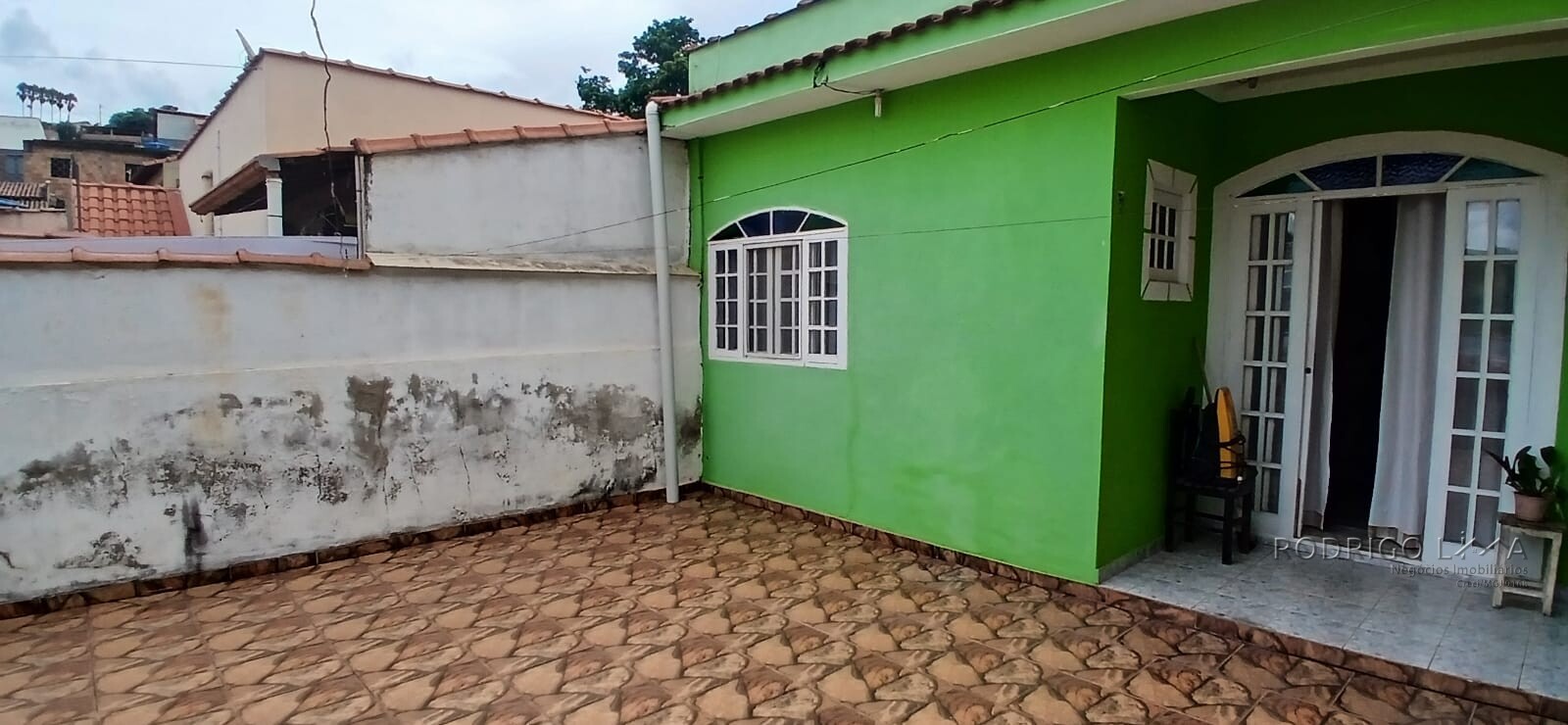 Casa para venda em São Lourenço - MG.