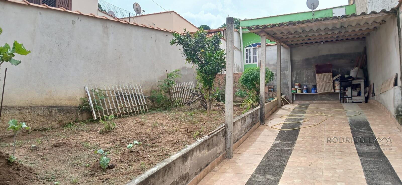 Casa para venda em São Lourenço - MG.
