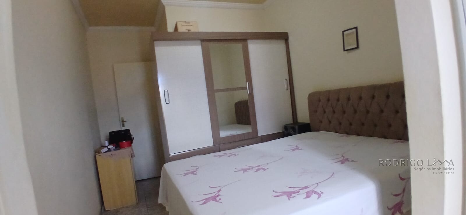 Casa para venda em São Lourenço - MG.