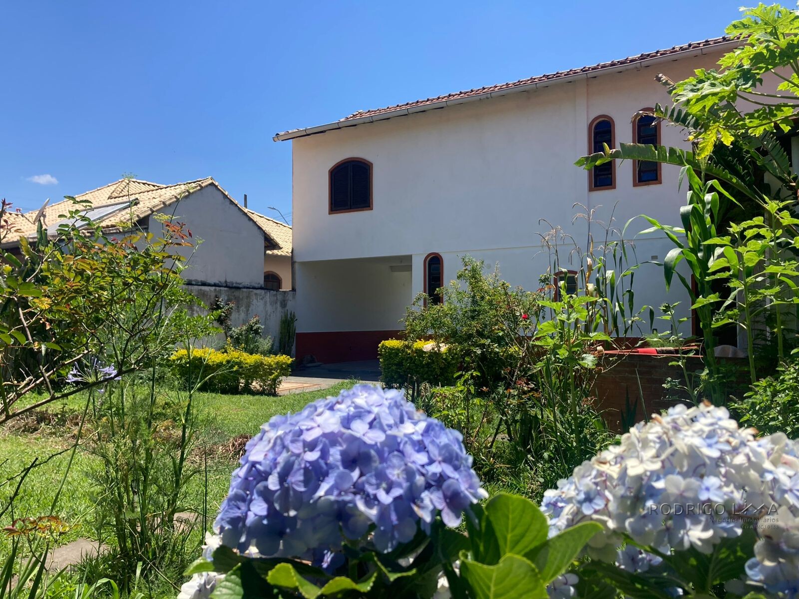 Imóvel com duas casas para venda em São Lourenço MG