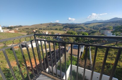 Casa para venda em bairro nobre de São Lourenço Mg
