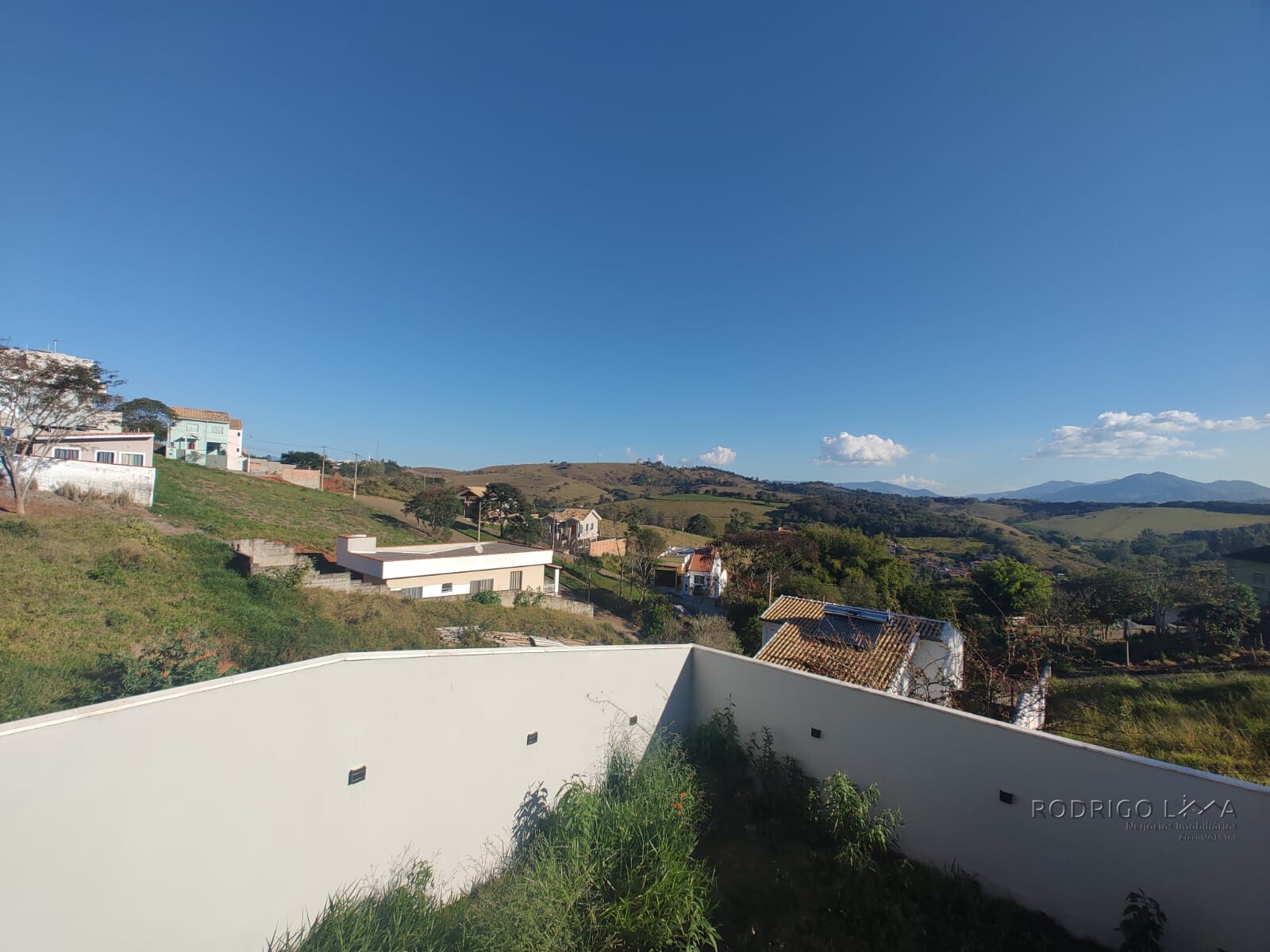 Casa para venda em bairro nobre de São Lourenço Mg