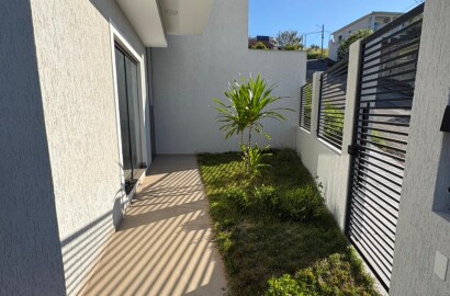 Lindo sobrado de esquina para venda em São Lourenço - MG.