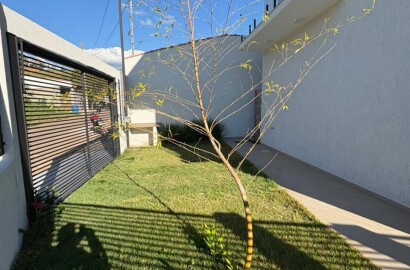 Lindo sobrado de esquina para venda em São Lourenço - MG.