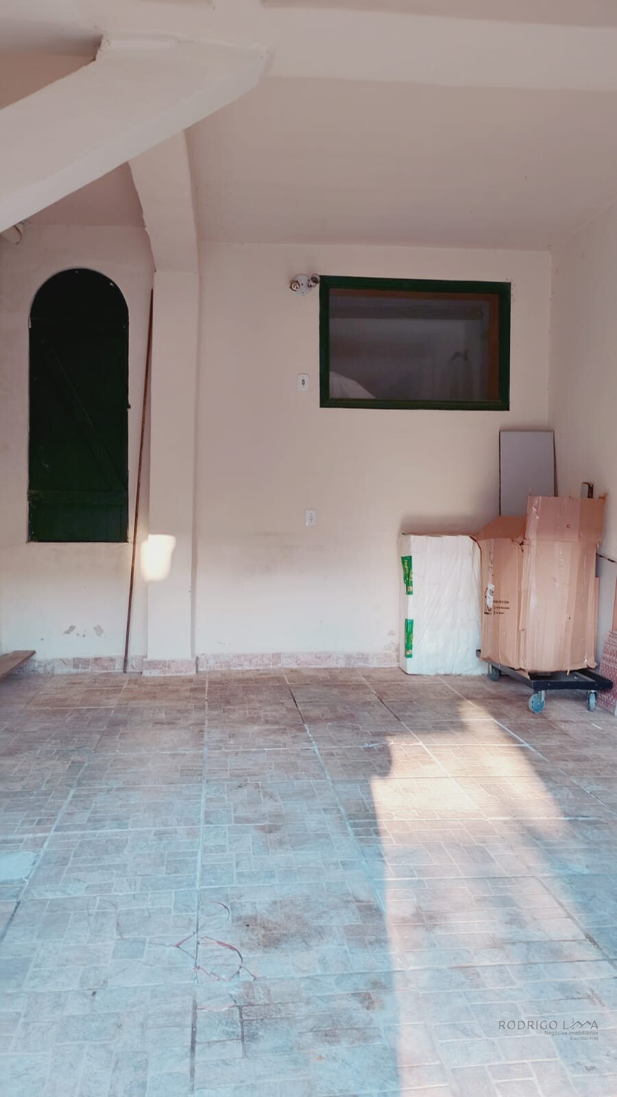 Linda casa a Venda em São Lourenço - MG.