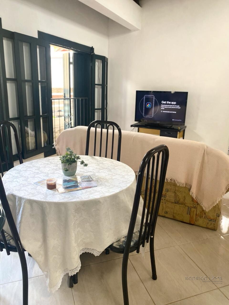 Linda casa a Venda em São Lourenço - MG.