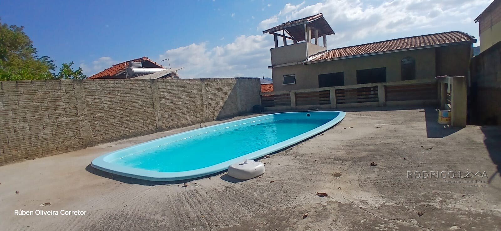 Linda casa a Venda em São Lourenço - MG.