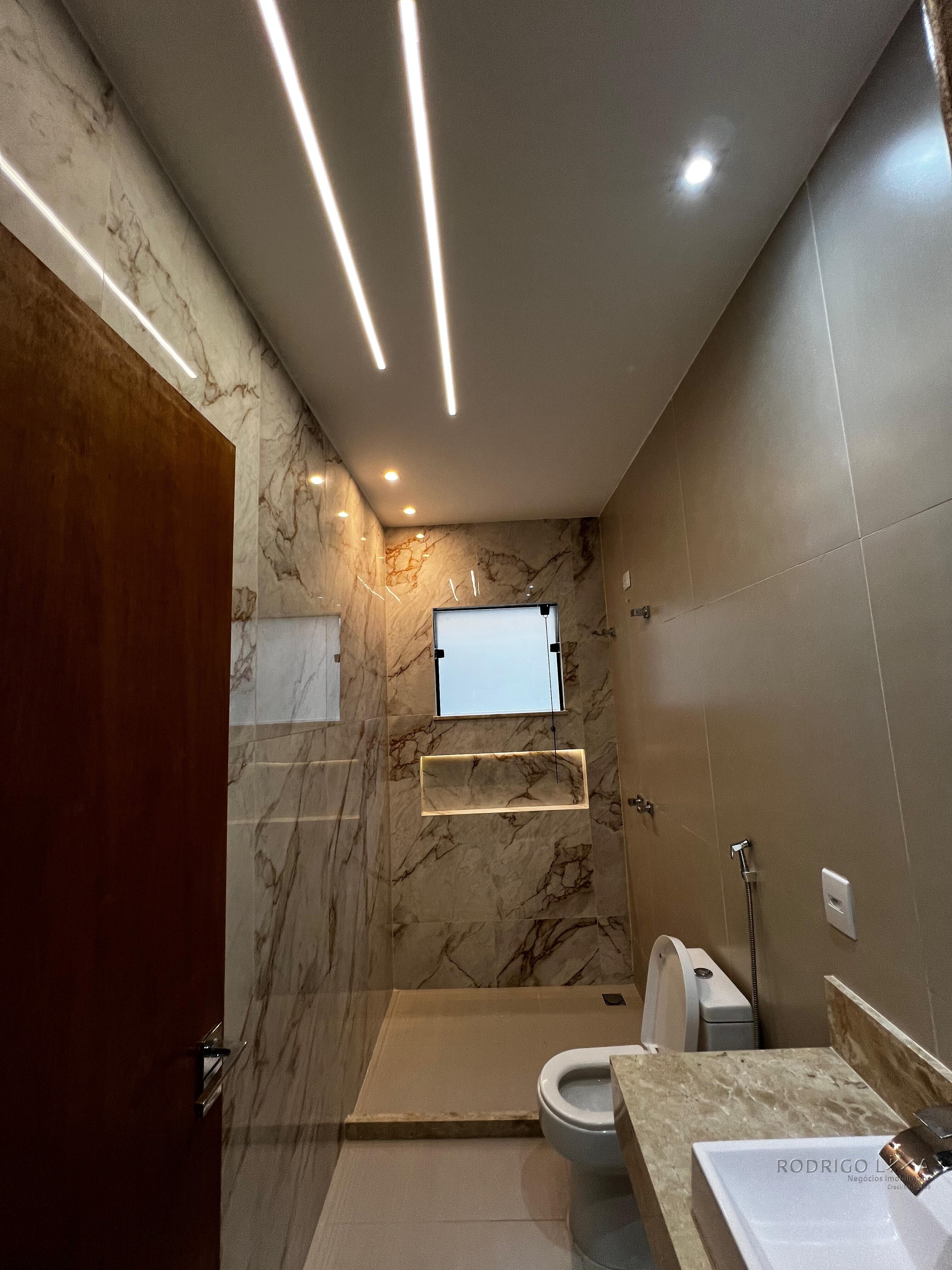 Linda casa para venda em São Lourenço - MG.