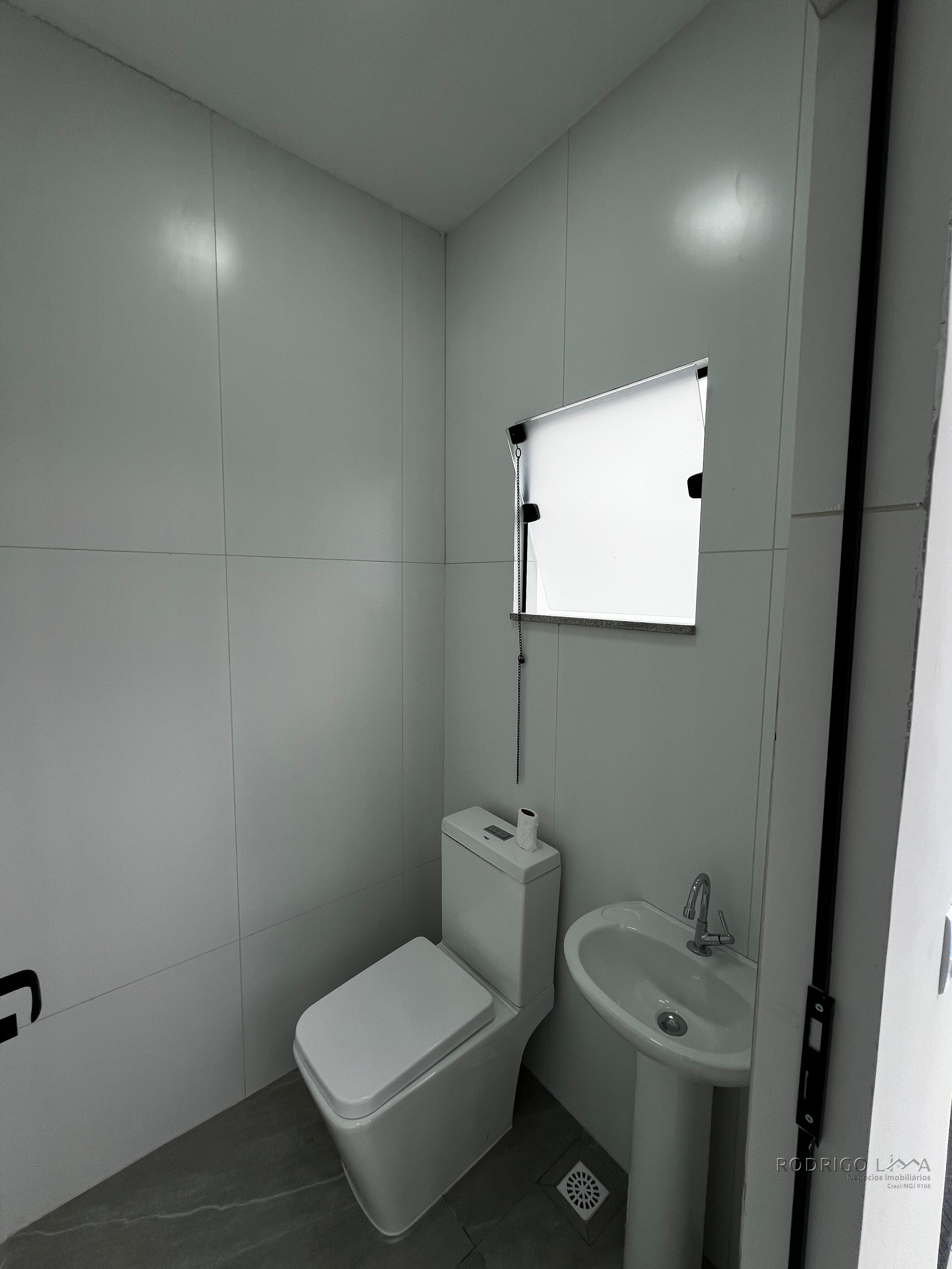 Linda casa para venda em São Lourenço - MG.