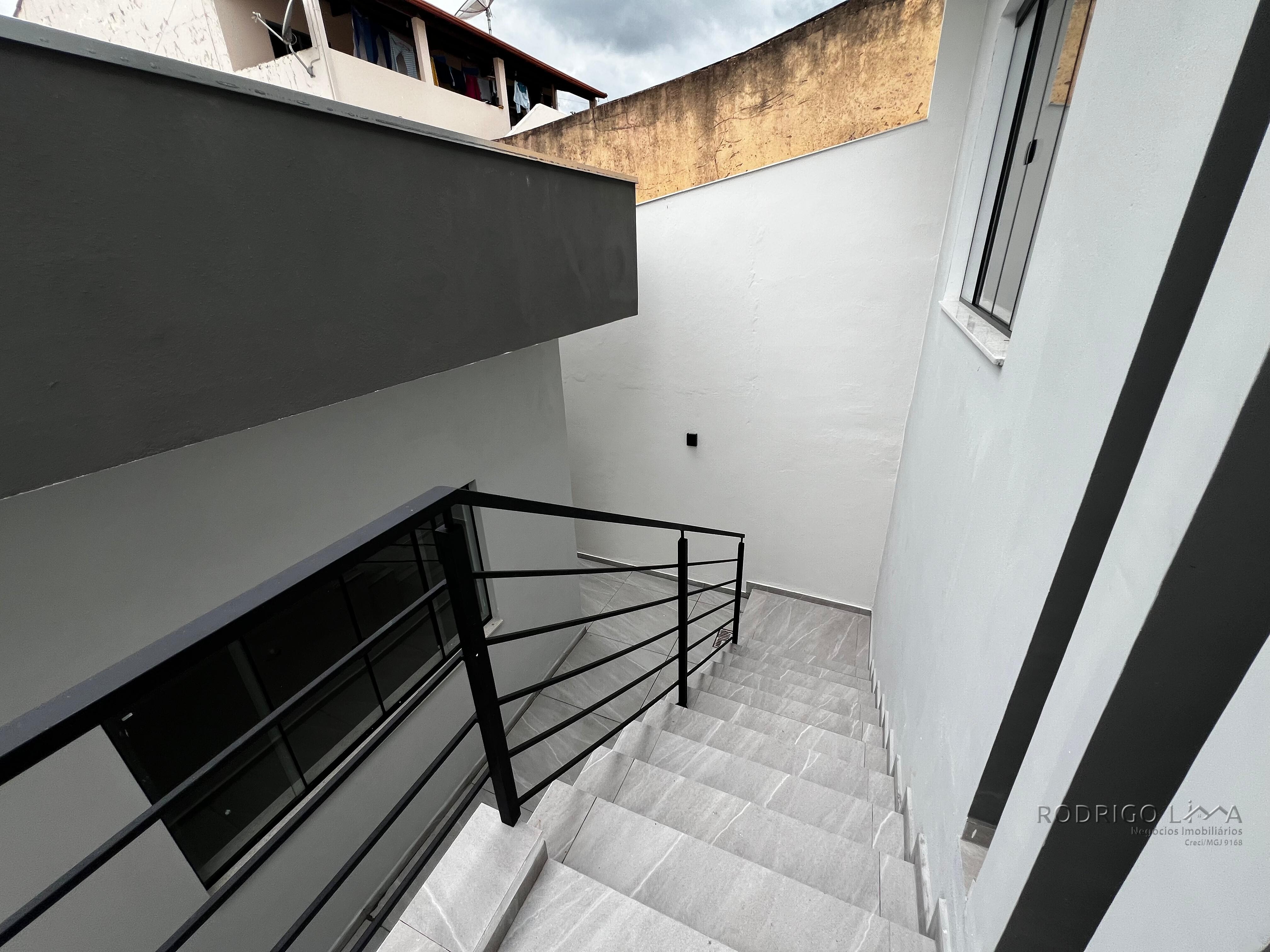 Linda casa para venda em São Lourenço - MG.