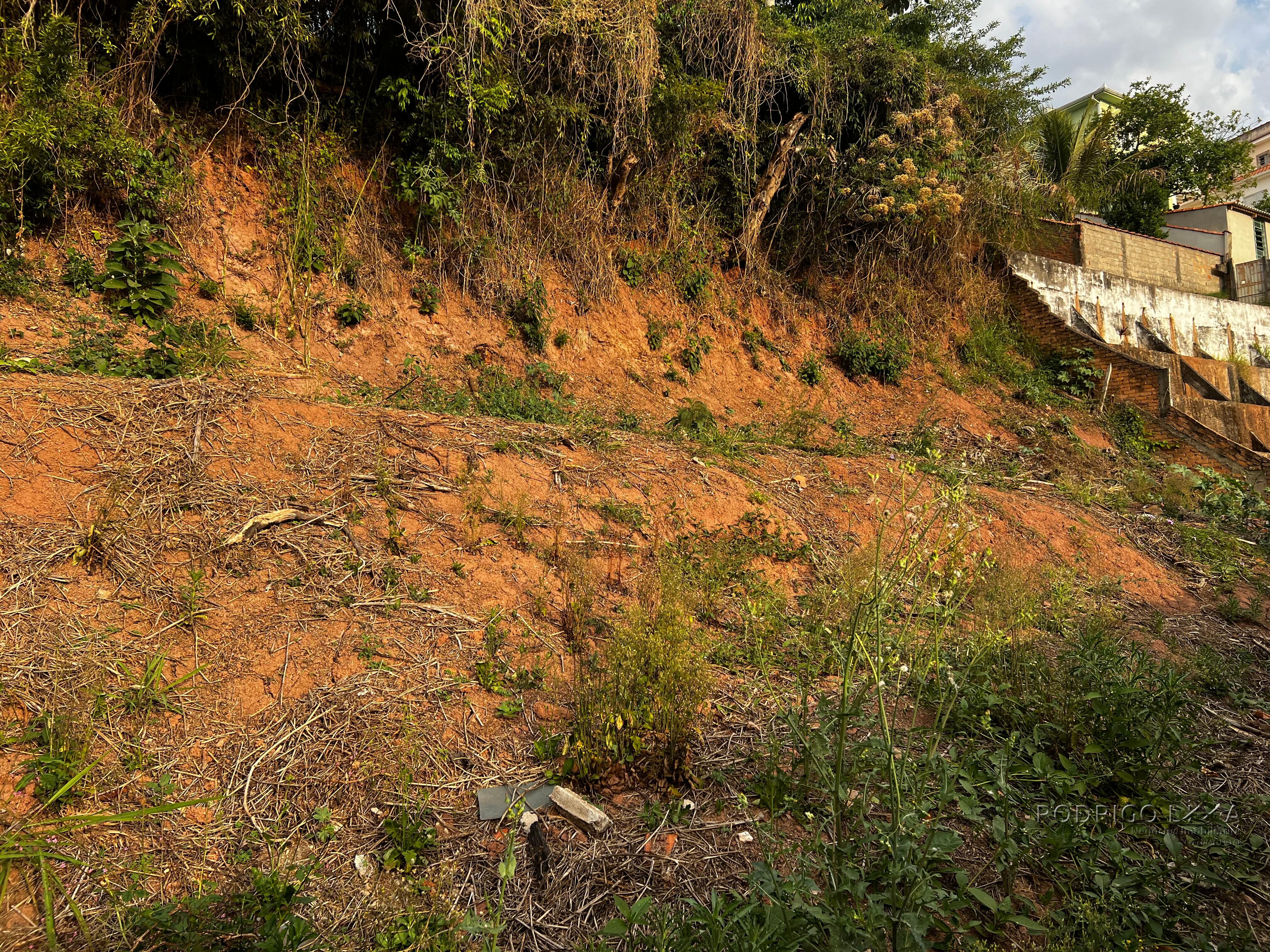 Lote para venda no centro de São Lourenço MG