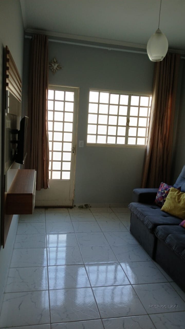 Casa para venda em condomínio - São Lourenço - MG.