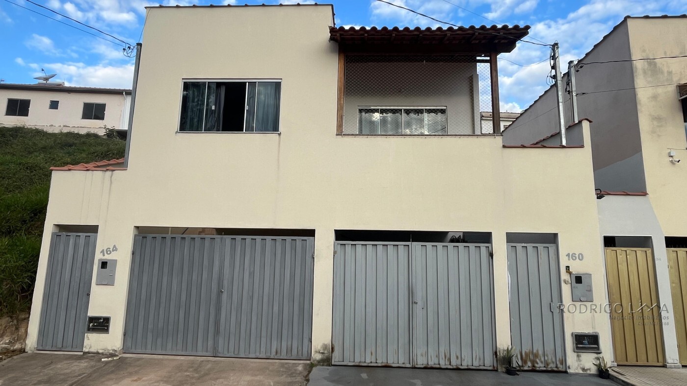 Casa para venda em São Lourenço - MG.