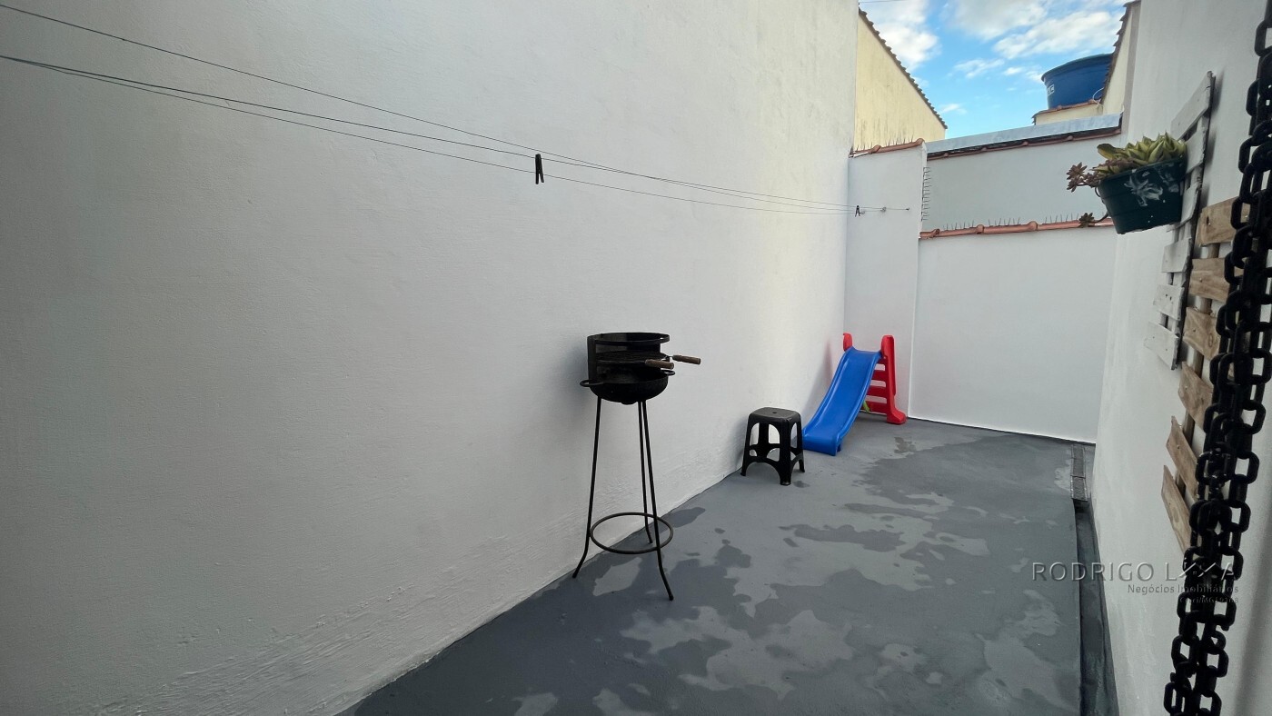 Casa para venda em São Lourenço - MG.