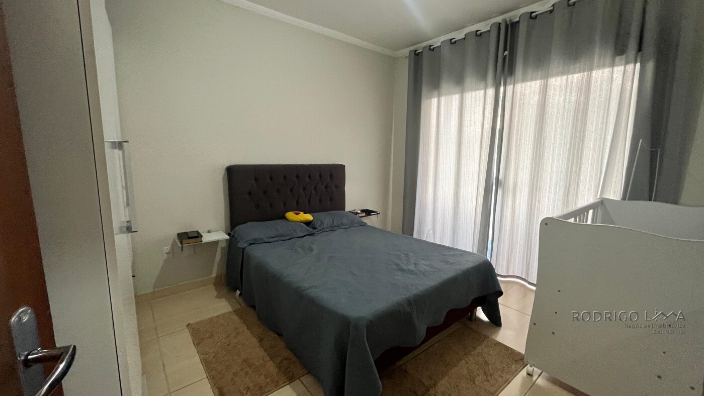 Casa para venda em São Lourenço - MG.