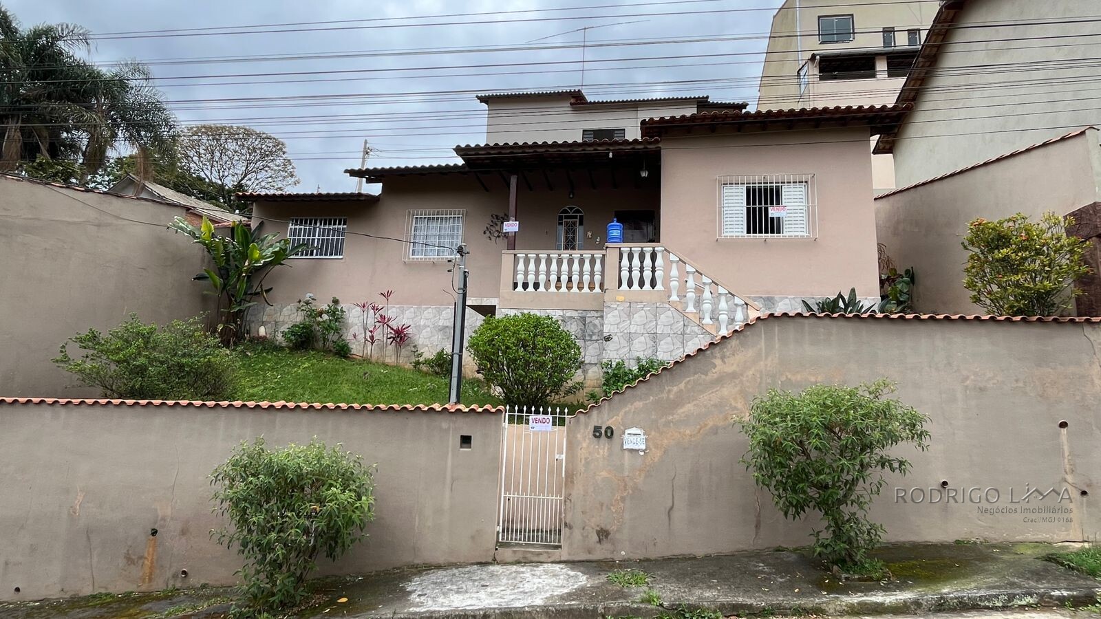 Casa para venda em São Lourenço MG.