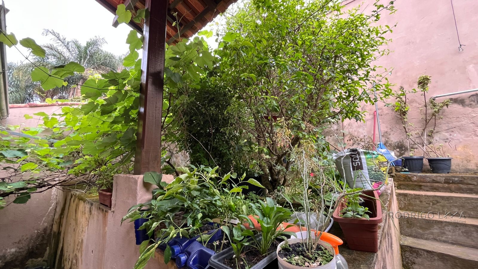 Casa para venda em São Lourenço MG.