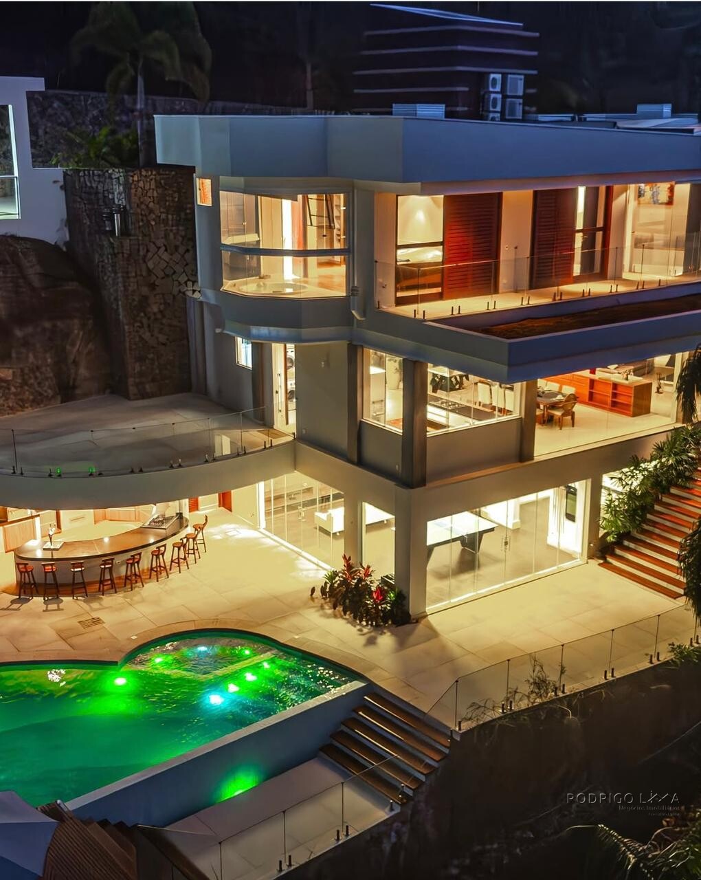 Luxuosa mansão para venda em Ubatuba SP.