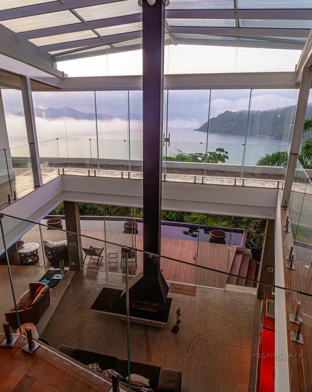 Luxuosa mansão para venda em Ubatuba SP.