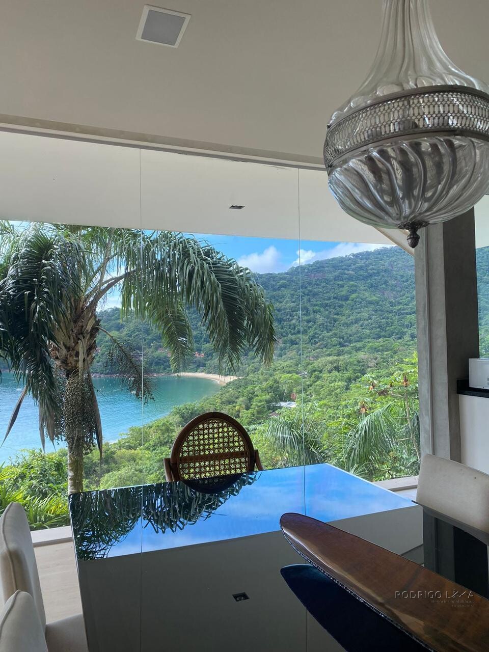 Luxuosa mansão para venda em Ubatuba SP.