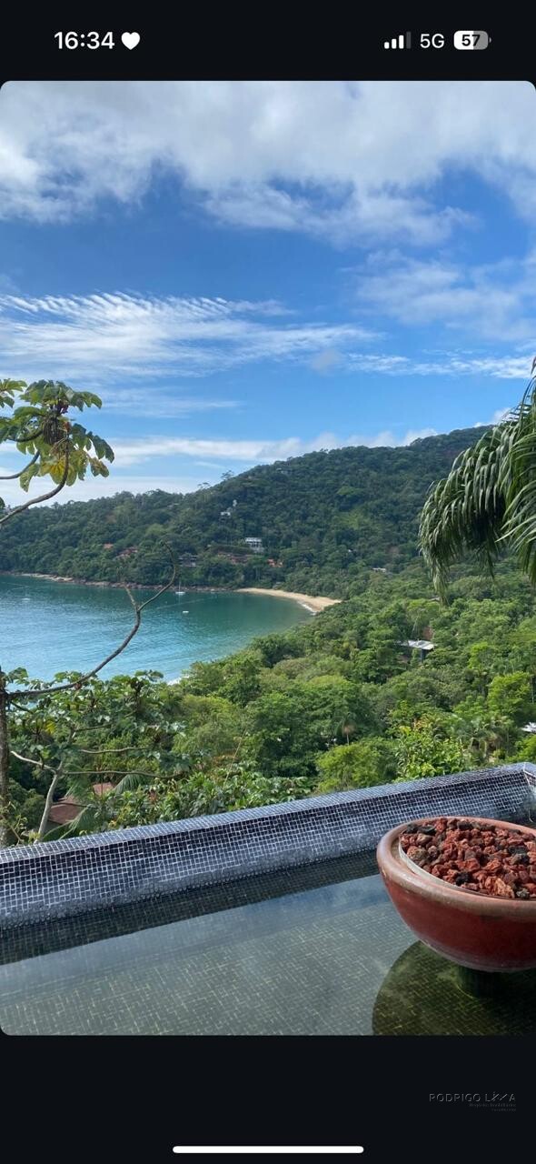 Luxuosa mansão para venda em Ubatuba SP.