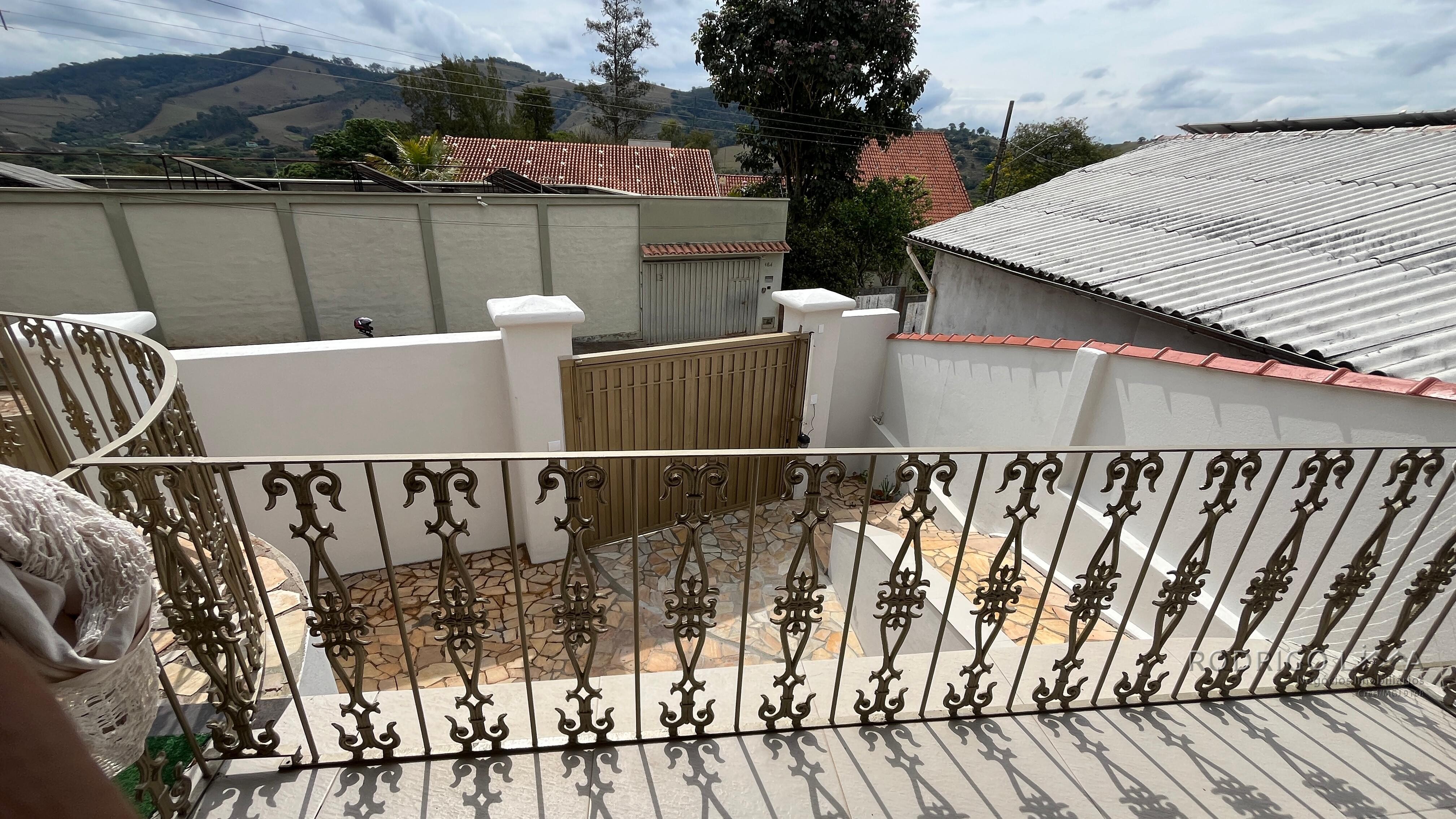 Casa para venda em São Lourenço MG.