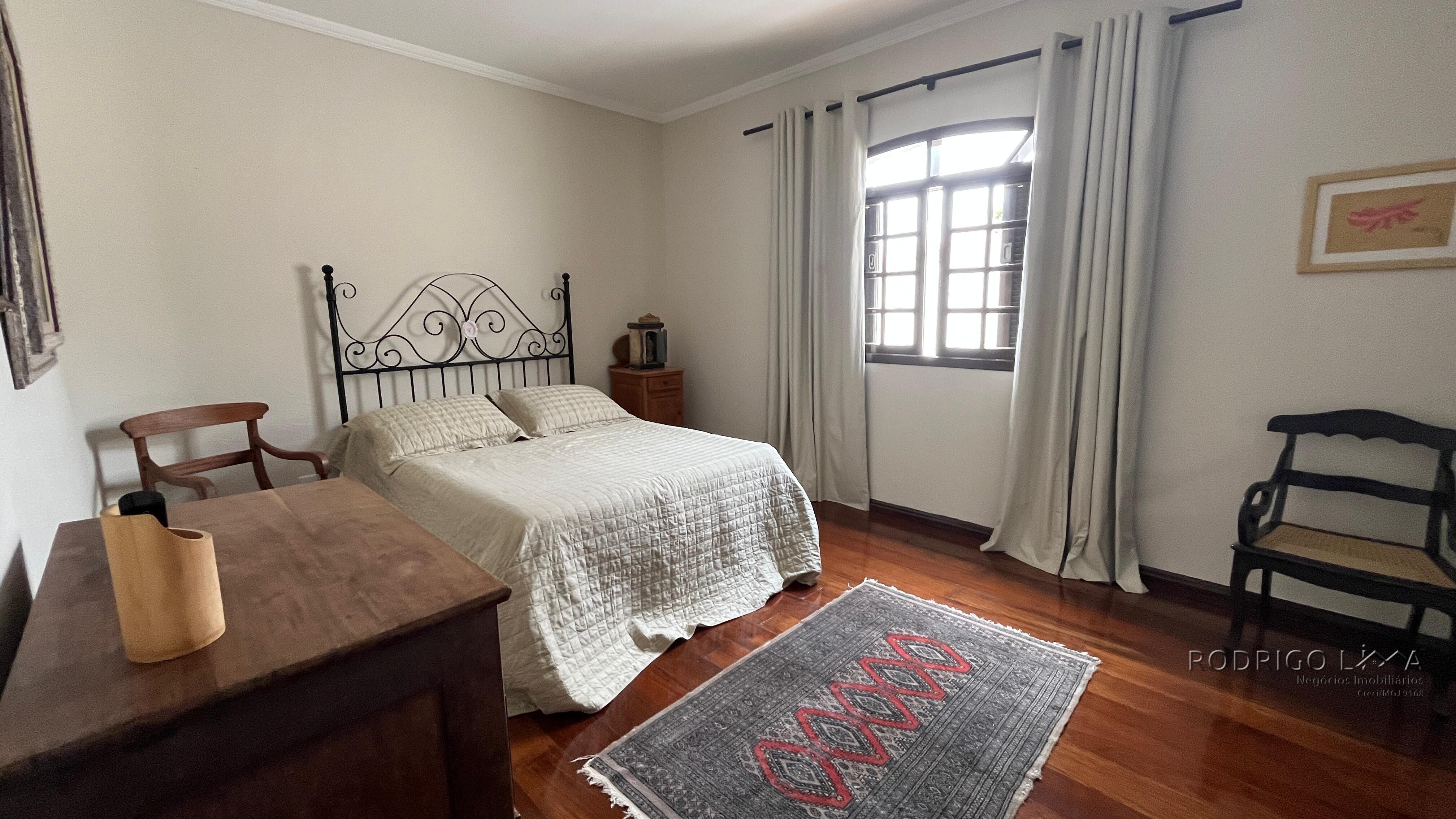 Casa para venda em São Lourenço MG.