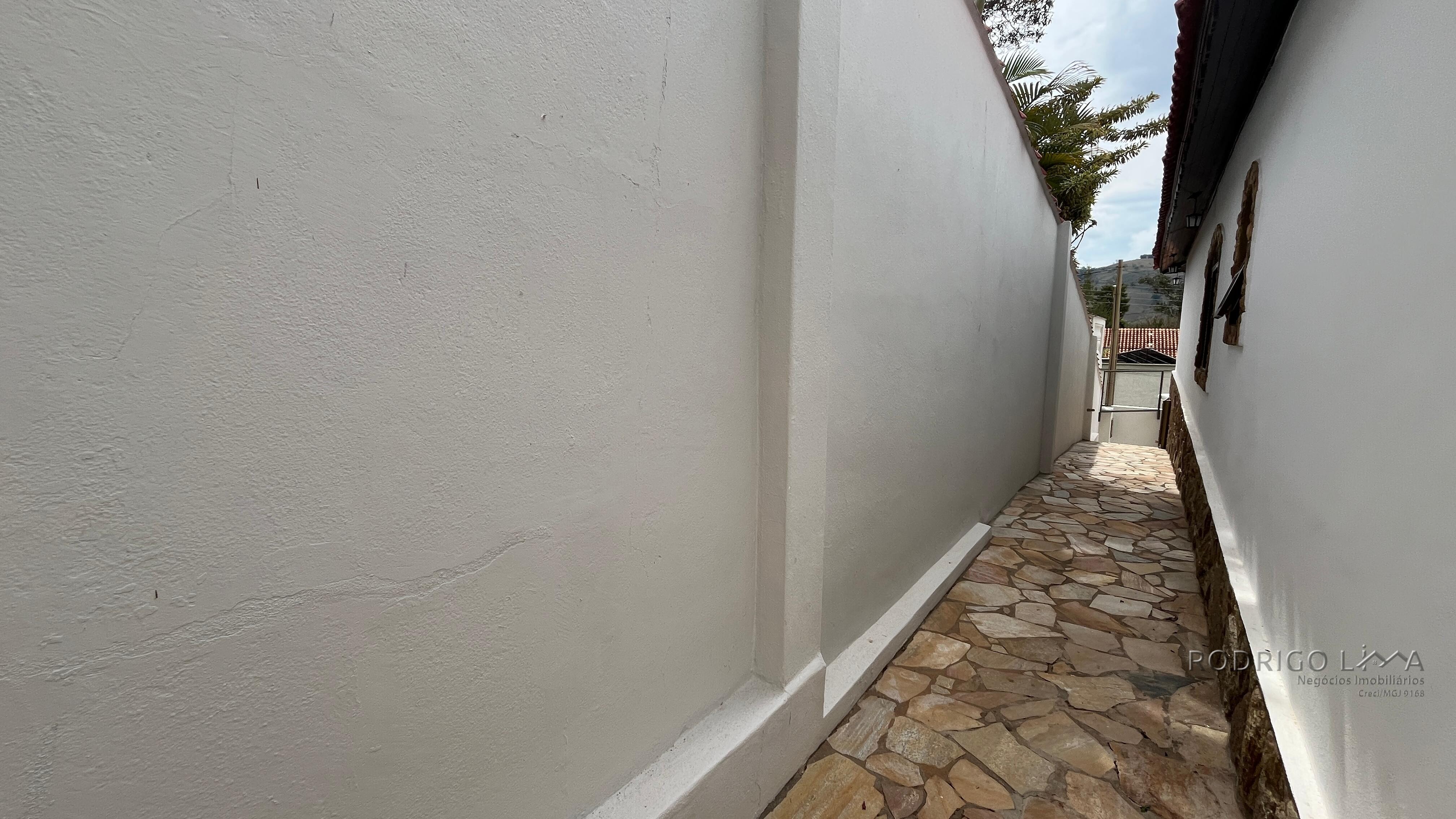 Casa para venda em São Lourenço MG.