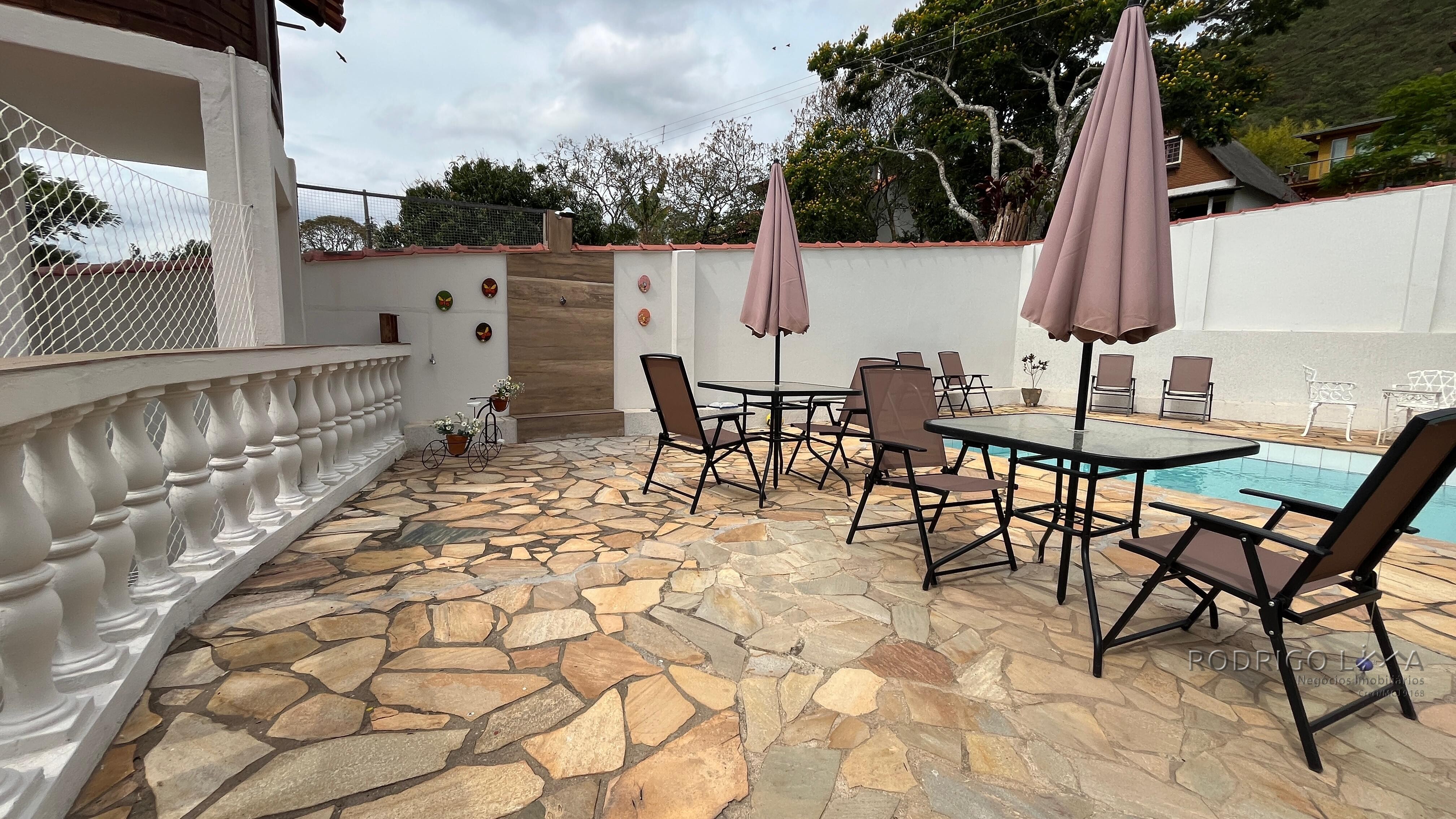 Casa para venda em São Lourenço MG.