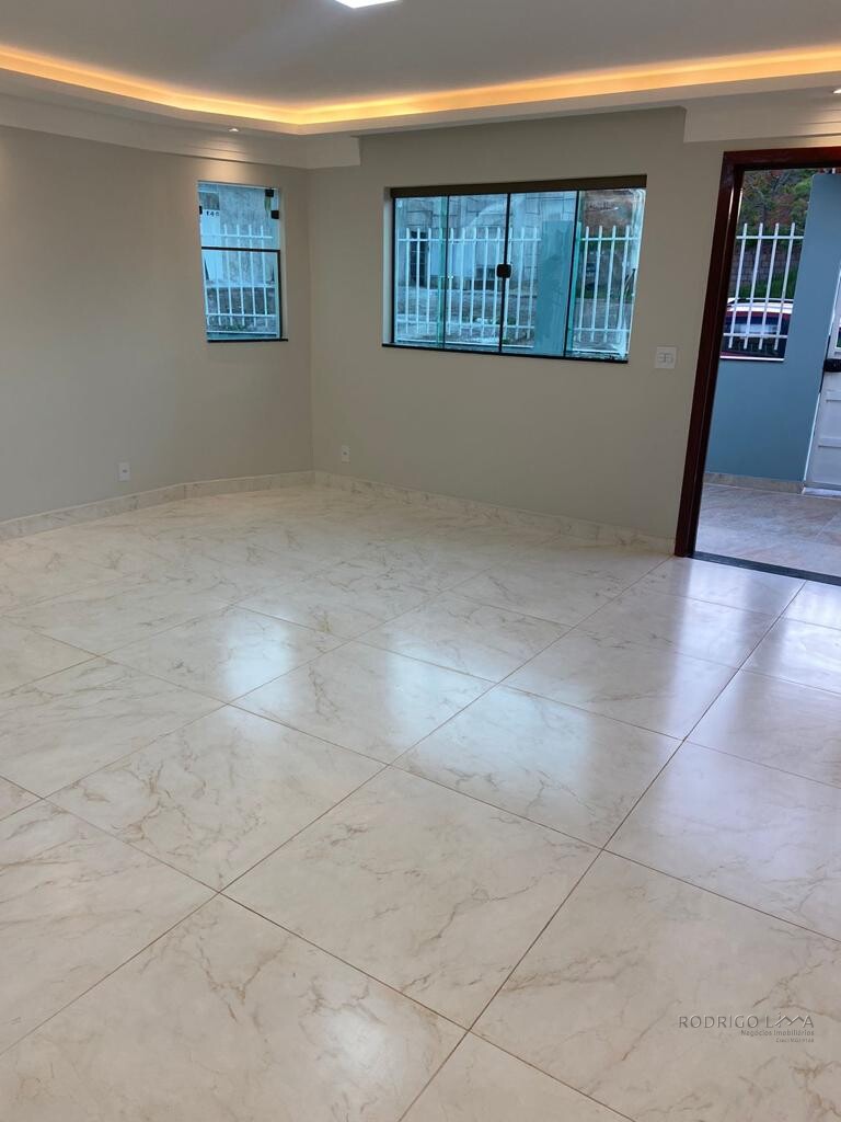 Linda casa para venda em São Lourenço MG