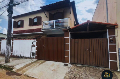 Casa para venda em São Lourenço - MG.