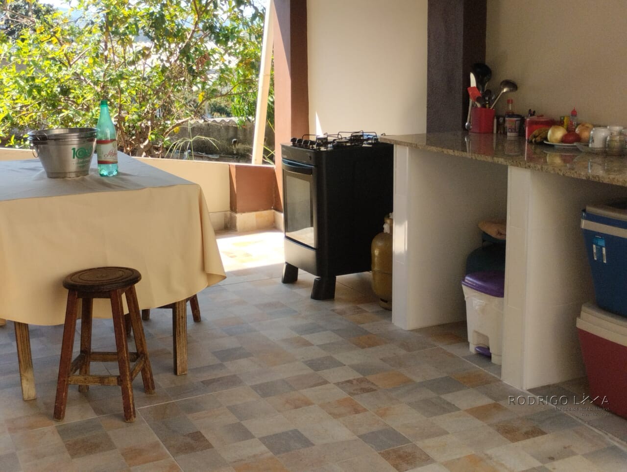 Casa para venda em São Lourenço - MG.