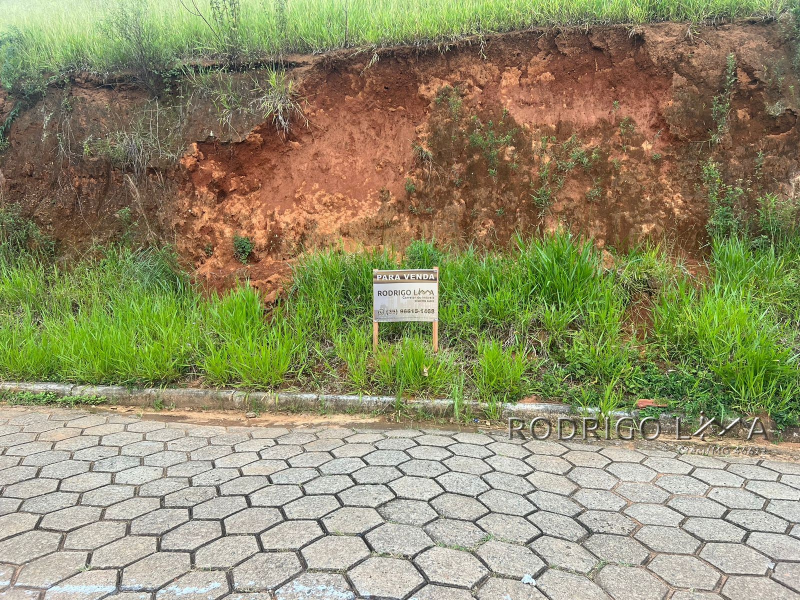 Lote para venda a 3 minutos do centro de São Lourenço - MG.