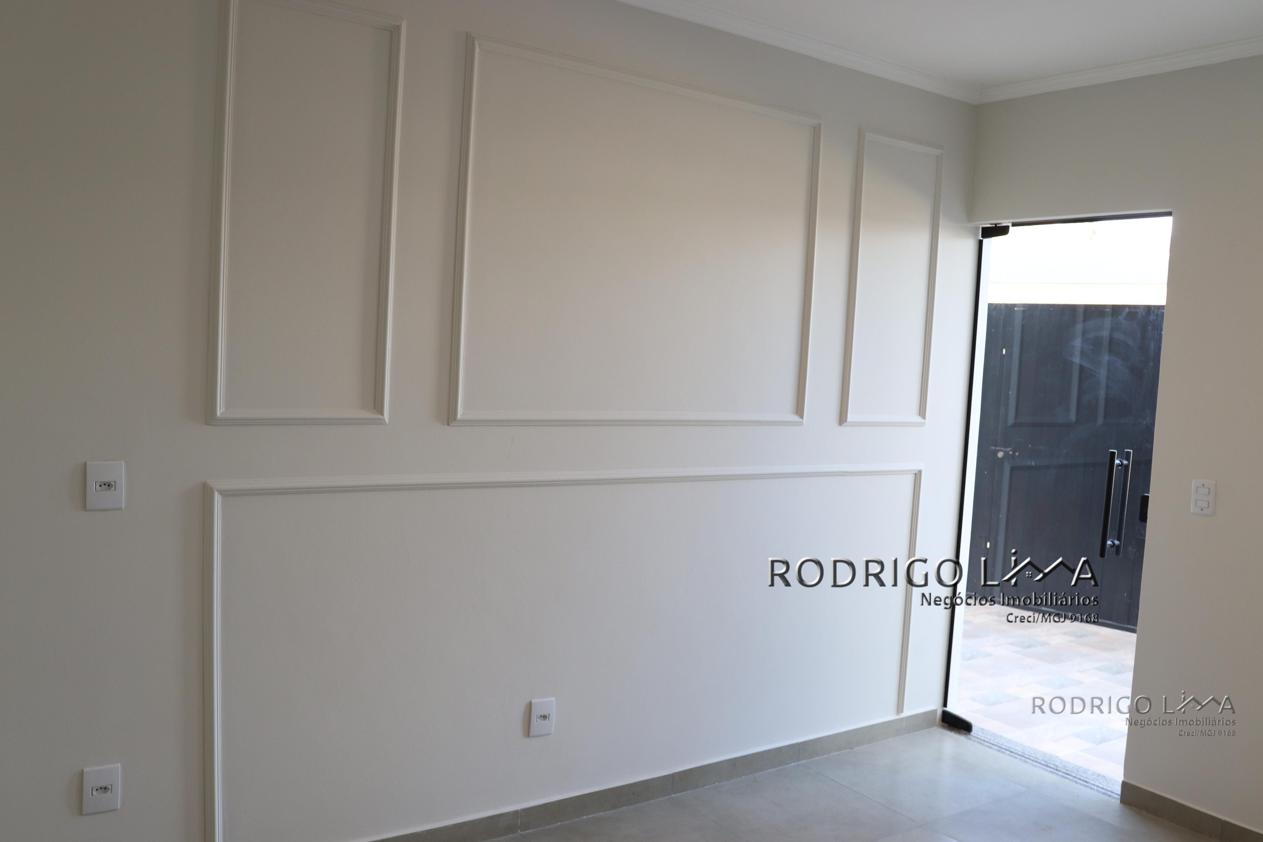 Linda casa para venda em São Lourenço - MG.