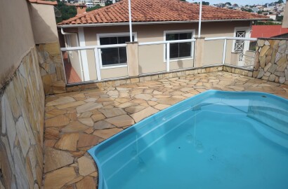 Lindo sobrado para venda em São Lourenço MG