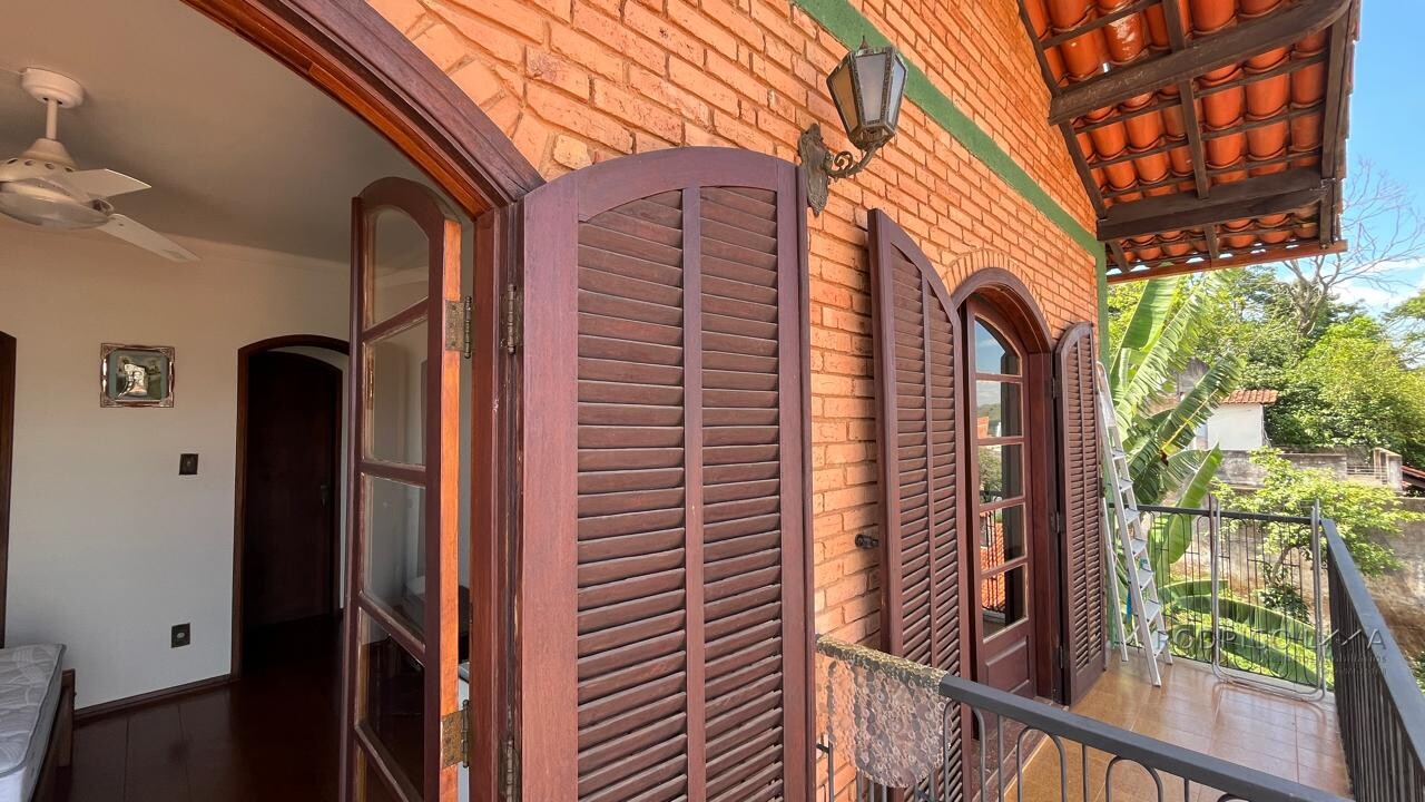 Casa de alto padrão para venda em São Lourenço MG