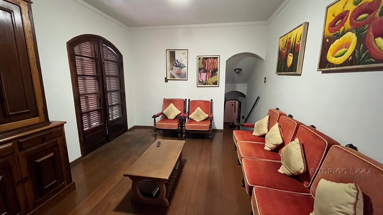 Casa de alto padrão para venda em São Lourenço MG