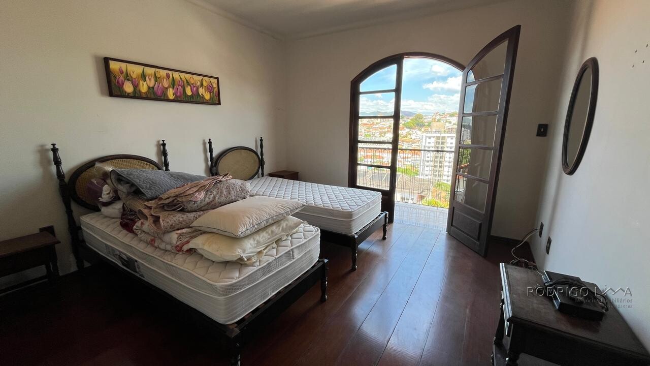 Casa de alto padrão para venda em São Lourenço MG