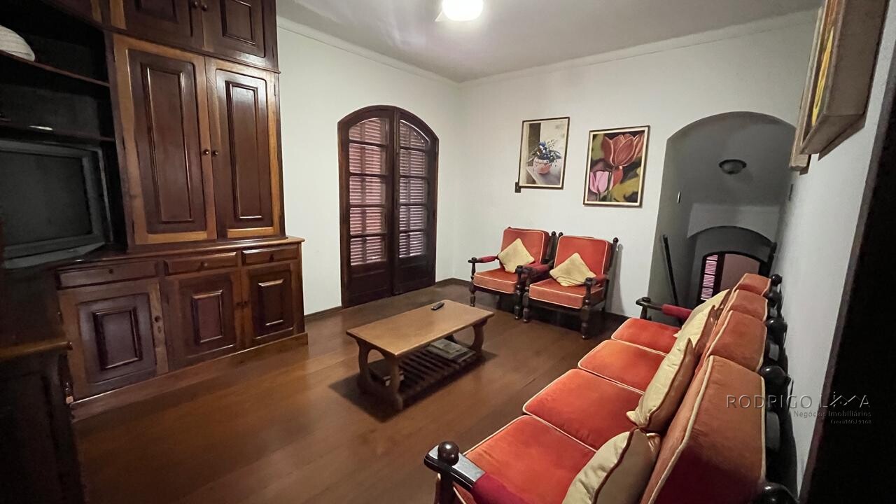 Casa de alto padrão para venda em São Lourenço MG