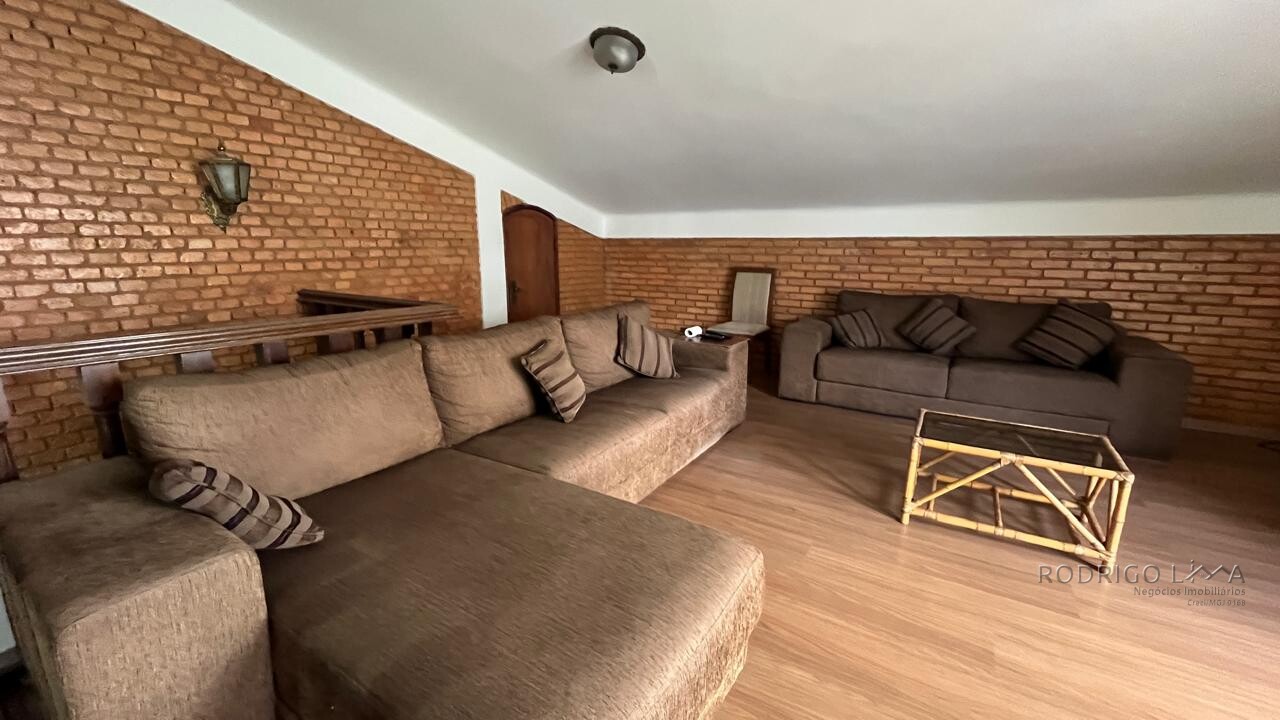 Casa de alto padrão para venda em São Lourenço MG