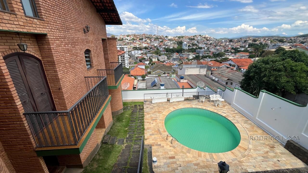 Casa de alto padrão para venda em São Lourenço MG