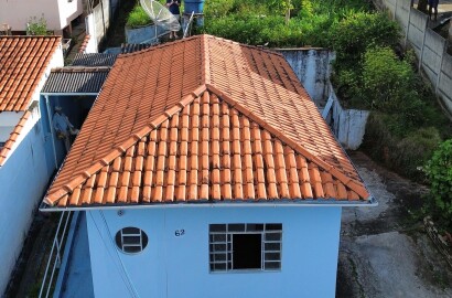 Casa com terreno amplo para venda em São Lourenço MG