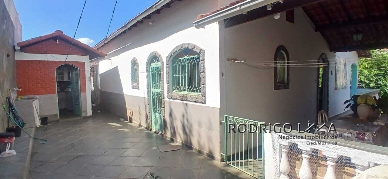 Casa para venda em São Lourenço MG